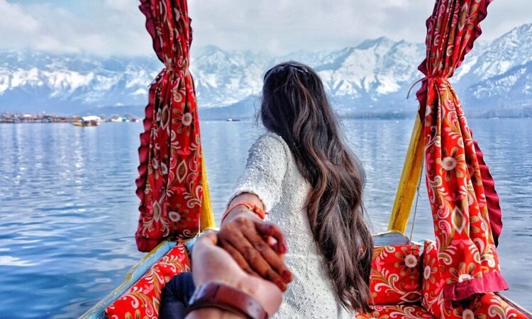 Romantic Escapade to Kashmir Valley